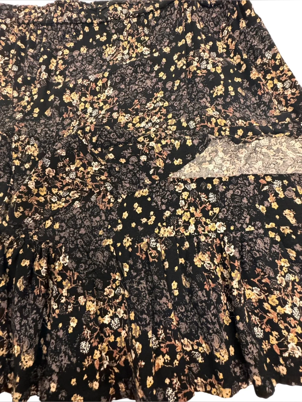 Maurice’s Tiered Floral Mini Skirt in Black and Tan